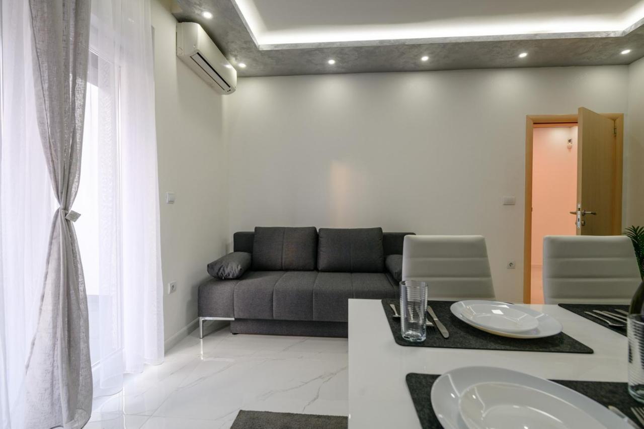 Gasthof Complex White *