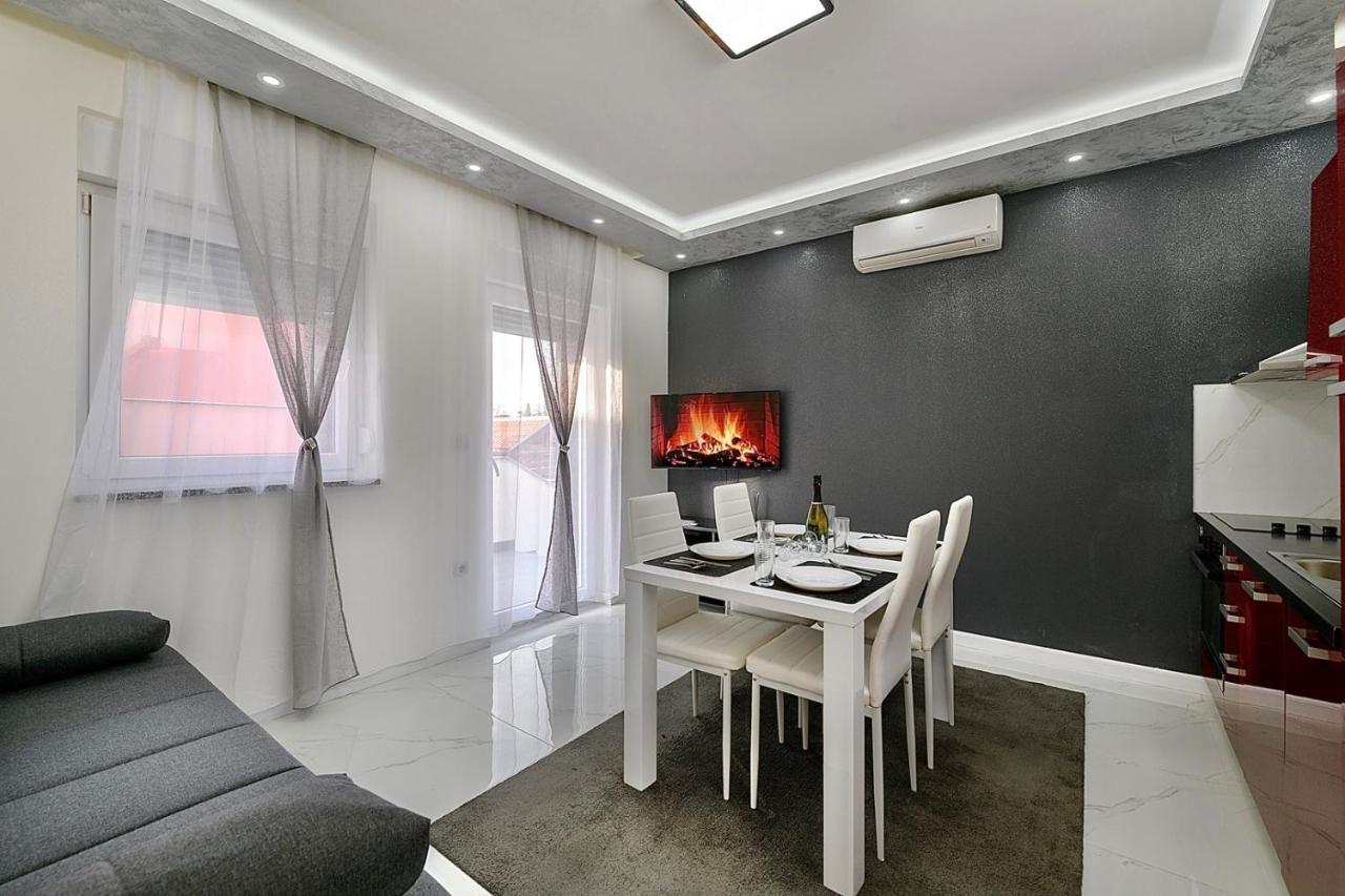 Gasthof Complex White *